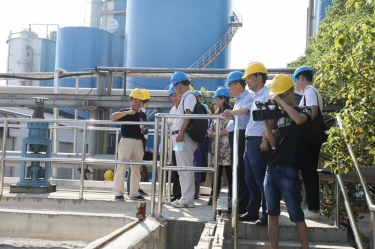 浙江省生态环境厅一行到莅临2138cn太阳集团城纸业考察指导